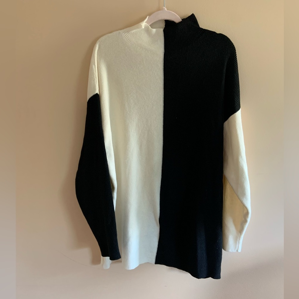 Eloquii black and cream color block sweater